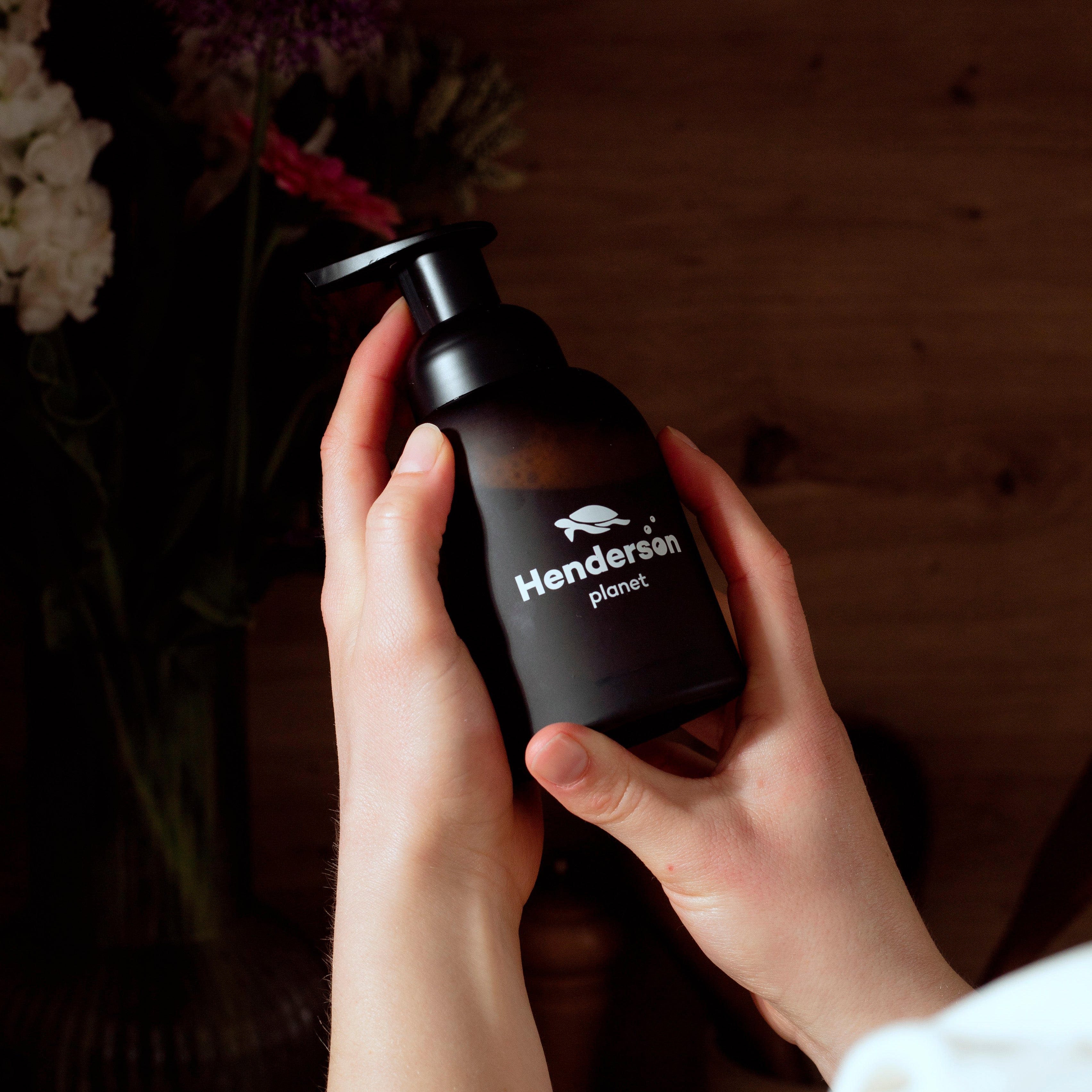 Henderson Planet glazen schuimpomp